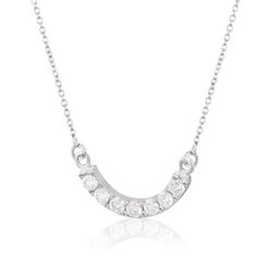 03-185996B Collar de mujer fino y elegante en oro blanco arqueado con siete diamantes