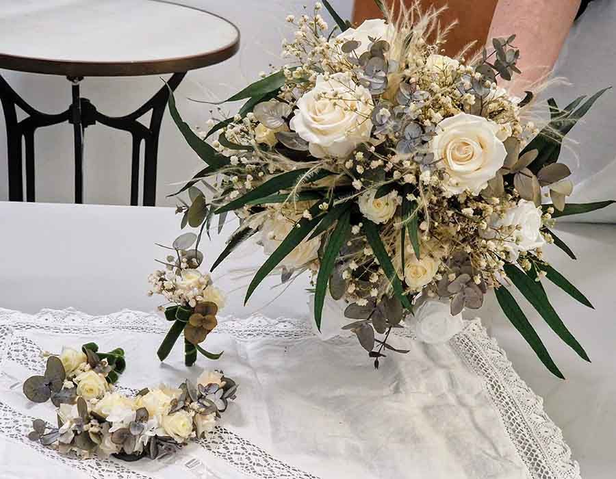 18 Rosas Ramo de Novia Anna