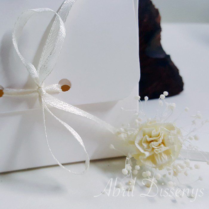 5 Pin de Paniculata y Clavel