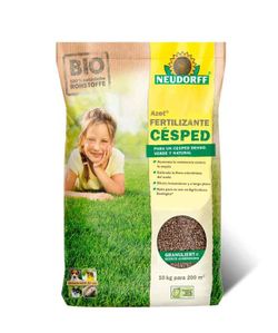 Abono ecológico granulado para el césped