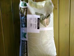 Abono granulado en saco de lenta liberación para plantación