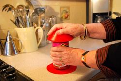 Abridor de botes able2 rojo