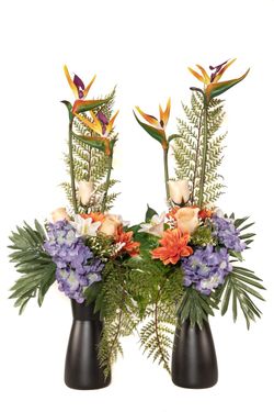 Alegre y  tropical ramo de cementerio con aves del paraíso