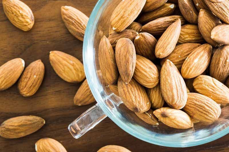 Almendro Marcona en bolsa de 2L