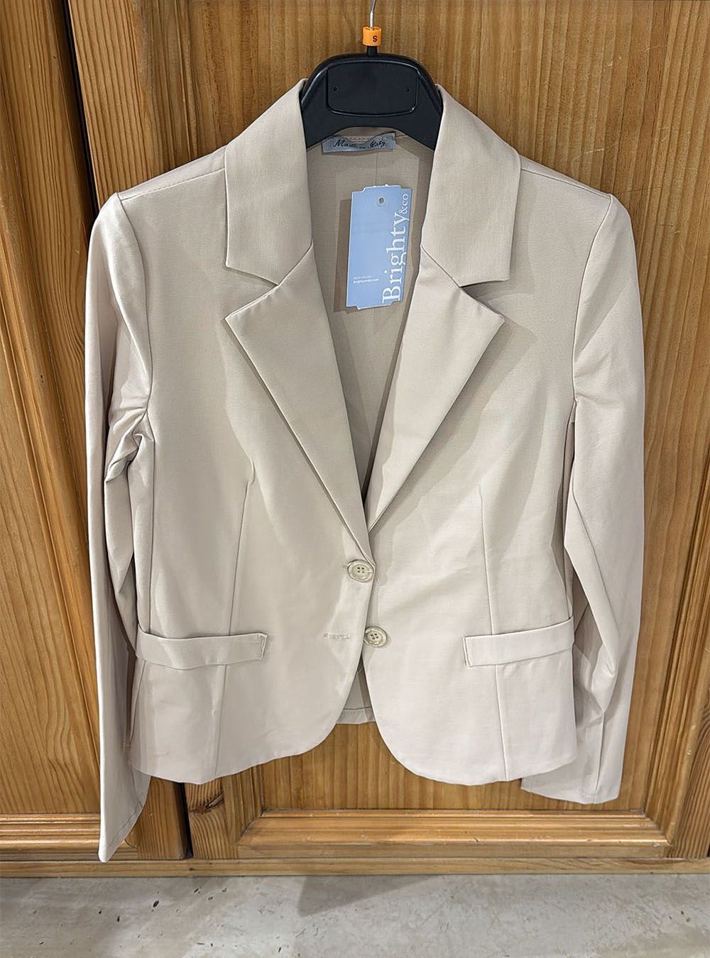 Americana básica beige