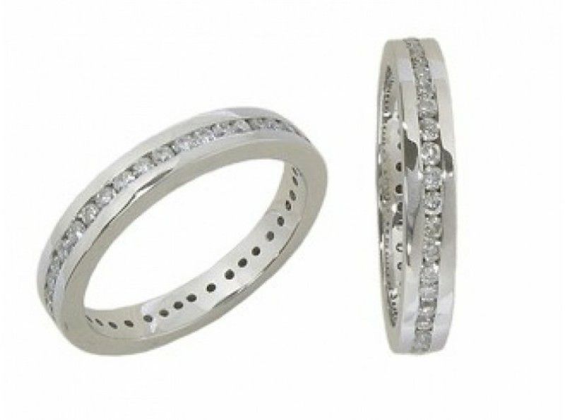 Anillo Oro Blanco 18 kts Diamantes Brillantes 0.57-0,66 cts 019003