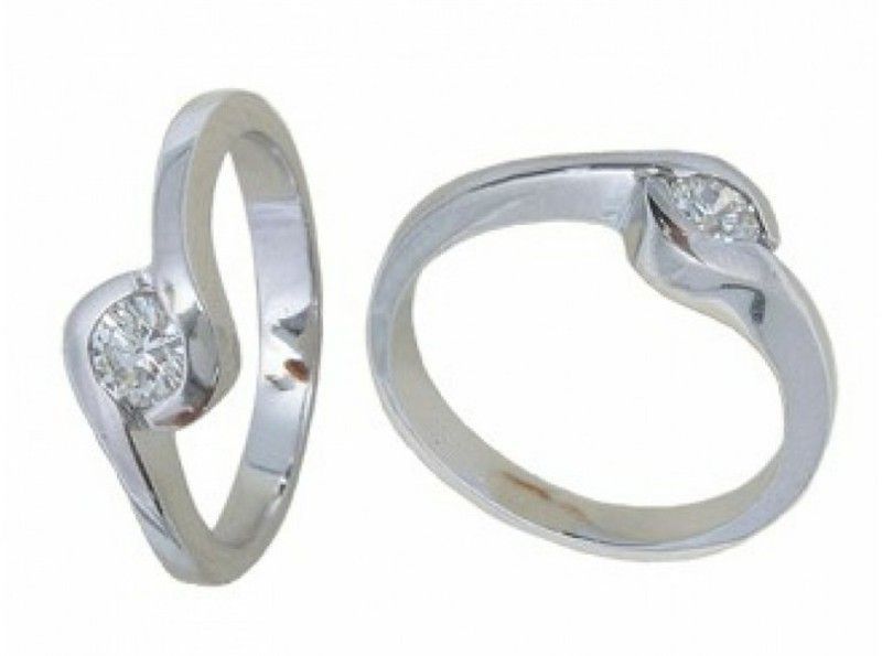 Anillo Oro Blanco 18 kts Solitario Brillante 0.25 cts 019022