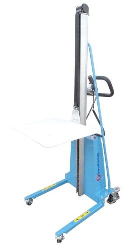 Apilador electrico 150 kg a 1500 mm 890 x 605 x 1.790 mm 10706