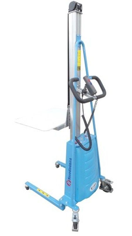 Apilador electrico 150 kg a 2000 mm 840 x 600 x 2.290 mm 10707