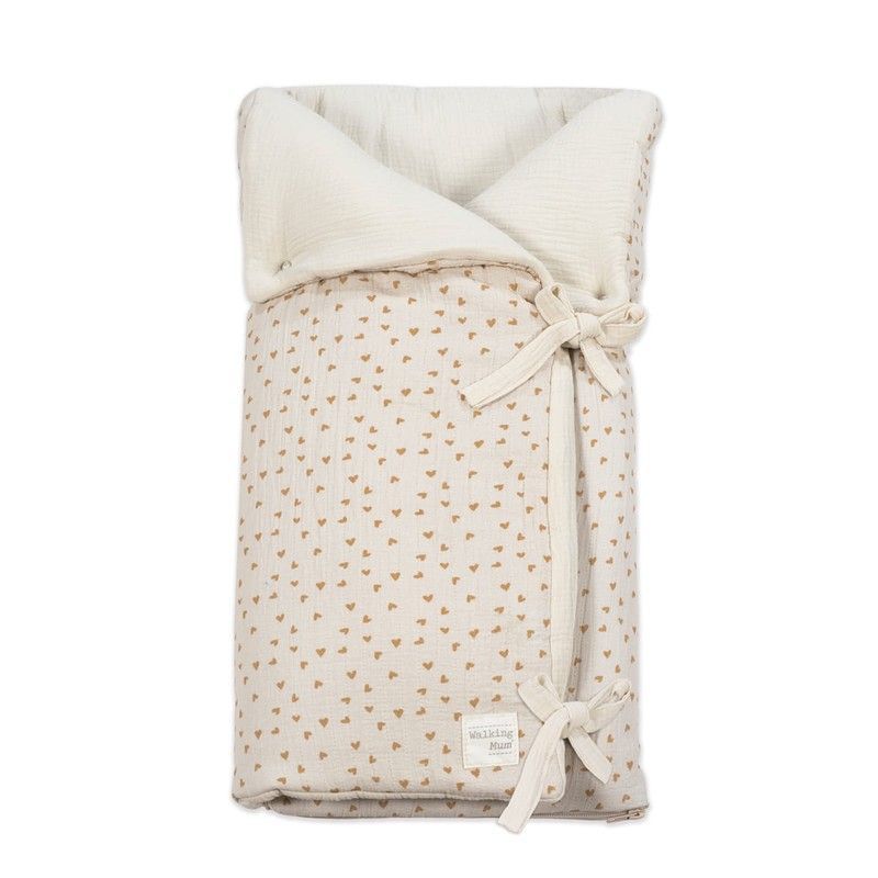 Arrullo/manta Corazones Poppy de Walking Mum