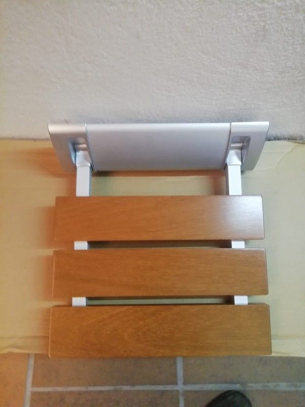 Asiento auxiliar de madera para la ducha OBS038