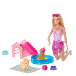 BARBIE Y PERRITOS A LA PISCINA