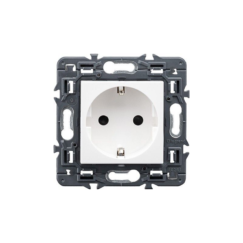 Base corriente Valena Next 2P+T 16A Blanco  Legrand 741220