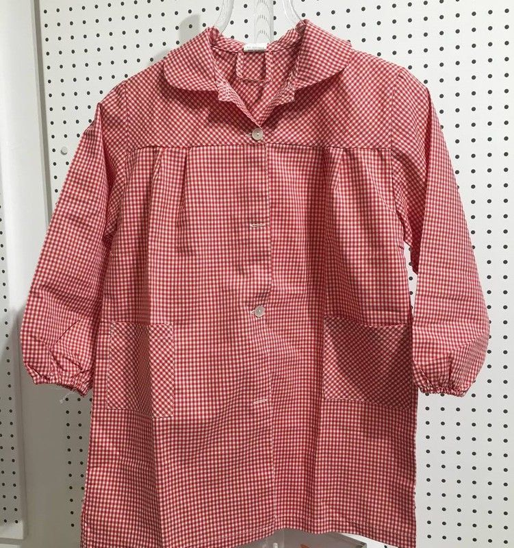 Bata clásica de cuadros con botones