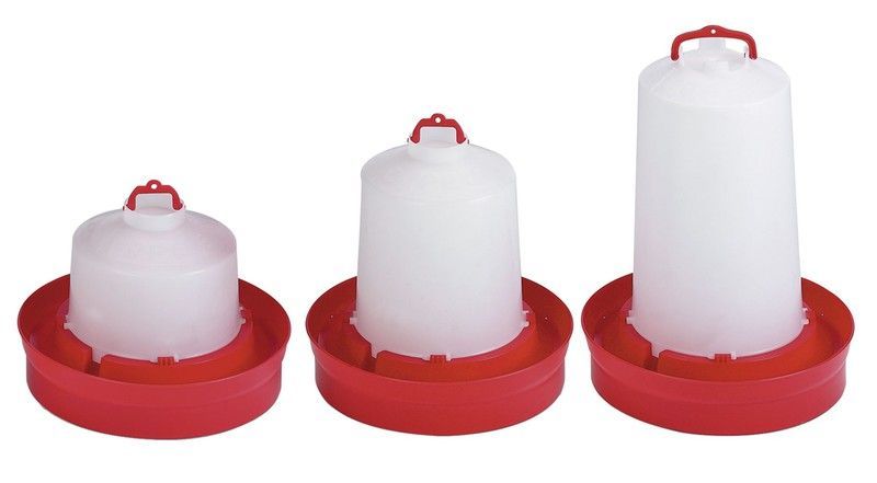 Bebedero de plástico para pollitos (1ª Edad)