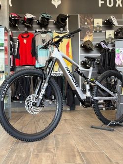 ⚡🚵‍♂️ Bicicleta AMFLOW PL CARBON (800 Wh) | Ligereza, Potencia y Autonomía para el MTB Eléctrico de Nueva Generación 🔥💎