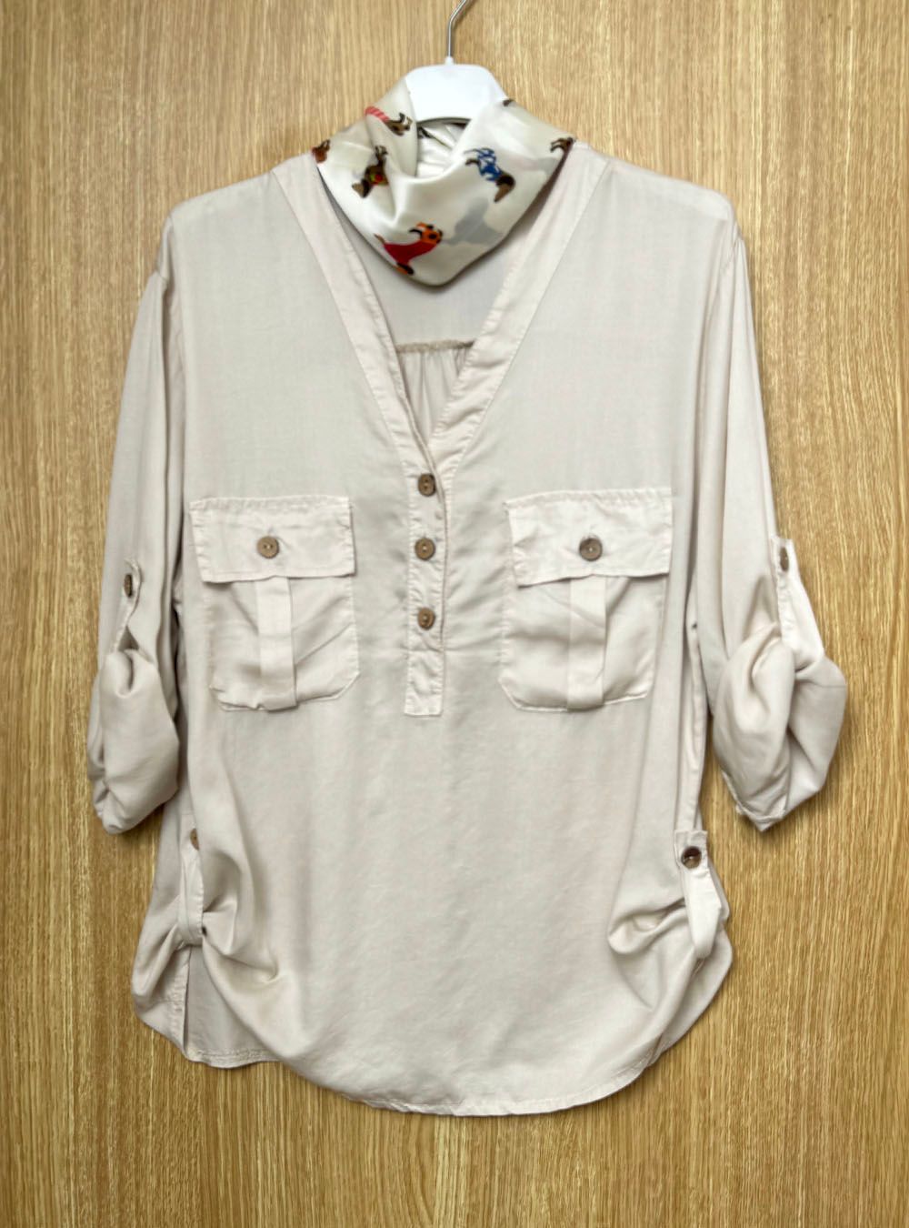 Blusa fluída Bruna beige