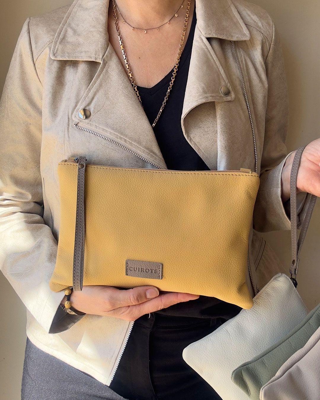 Bolso de mano y bandolera CUIROTS Desert