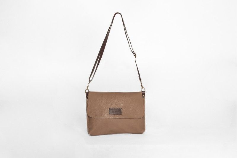 Bolso de piel bandolera color Beige modelo 20223B