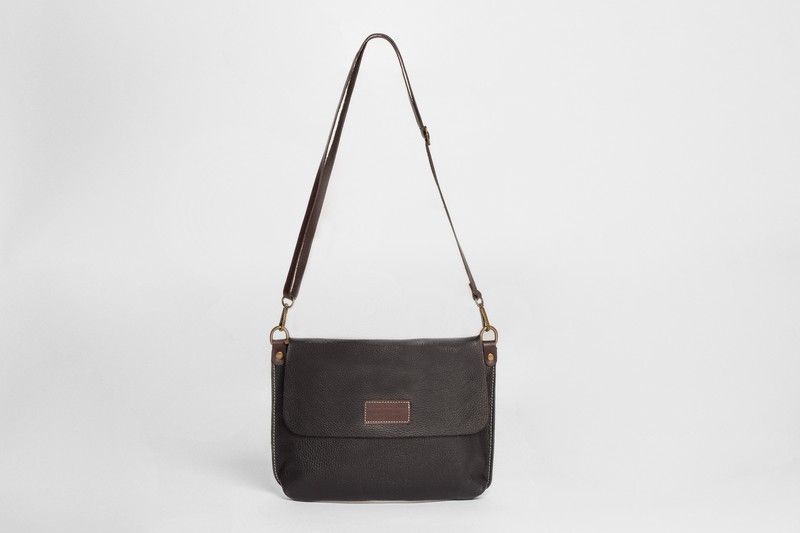 Bolso de piel bandolera color Negro modelo 20223N