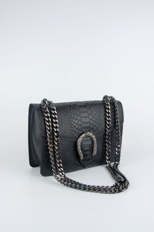 Bolso piel tipo cocodrilo con herradura color negro