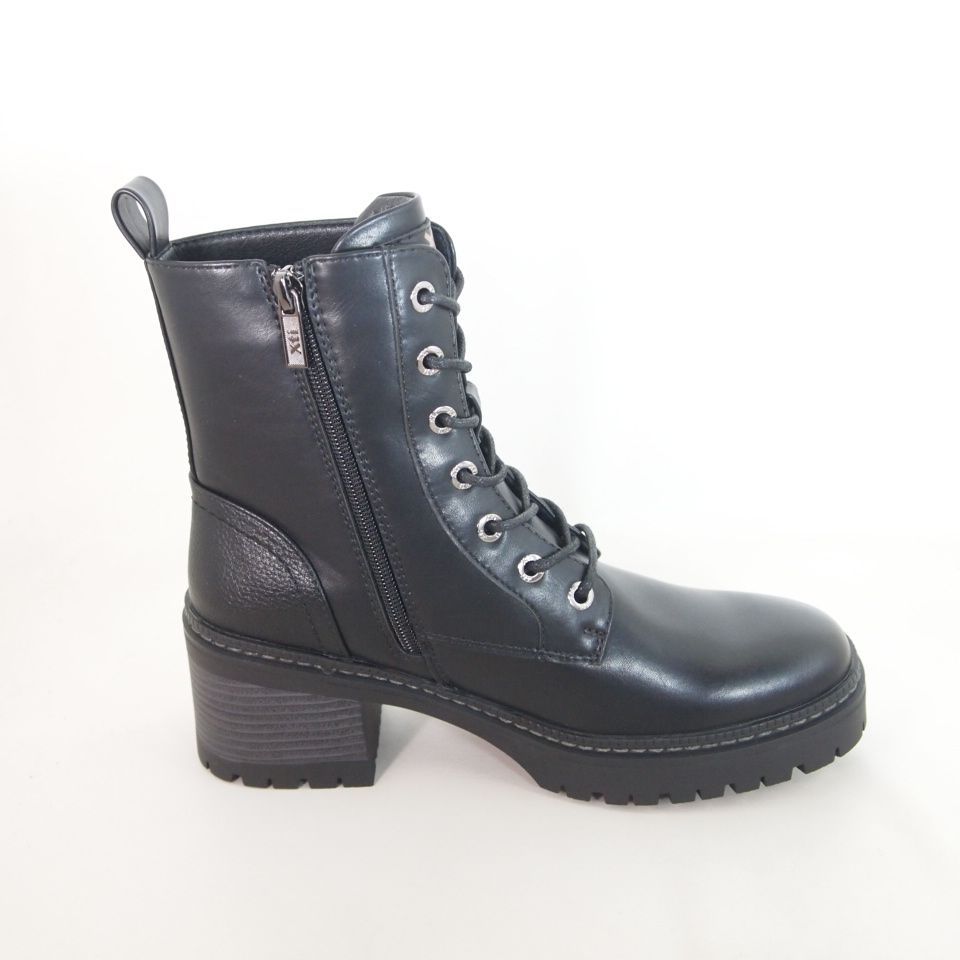 Botines XTI 14445402 negro
