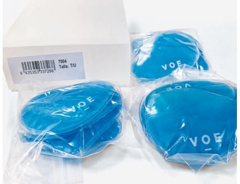 Caja con 3 juegos de 4 unidades de gel anatómico refrigerante.