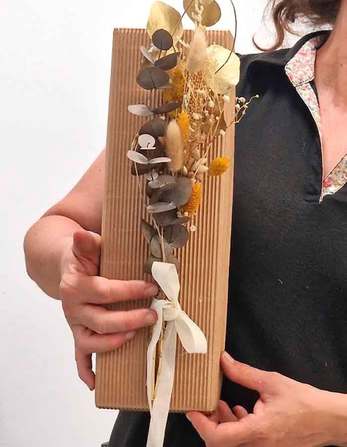 Caja con Ramo de Flores Exóticas