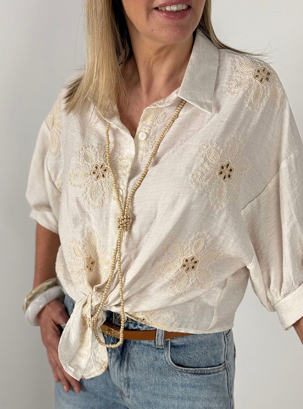 Camisa bordada Llafranc crudo