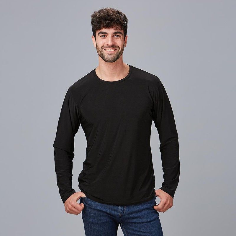 Camiseta antimanchas hombre negro o blanco