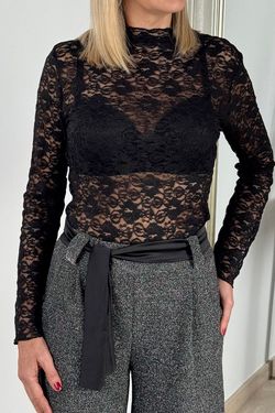 Camiseta blonda negra