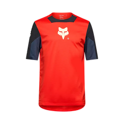 🦊 Camiseta Fox Elevated Defend Manga Corta – Comodidad y Resistencia para MTB y Outdoor 🚵‍♂️🌿