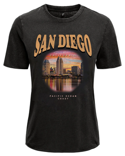 Camiseta m/c con serigrafía San Diego Only Black