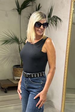 Camiseta sin mangas negra