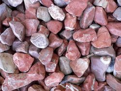 Canto rodado 20/30 rojo 20kg Verniprens