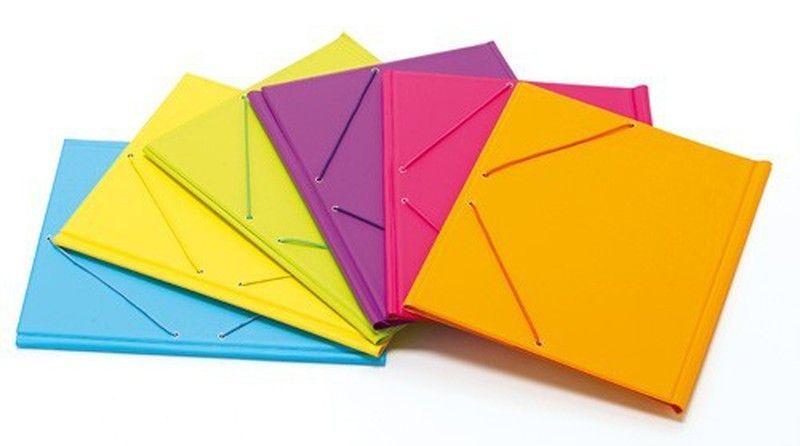 Carpeta de gomas de pvc. Fun color. 2 tamaños