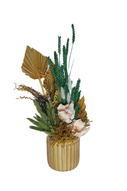 Centro Amarillo de cerámica. Estilo vibrante y natural