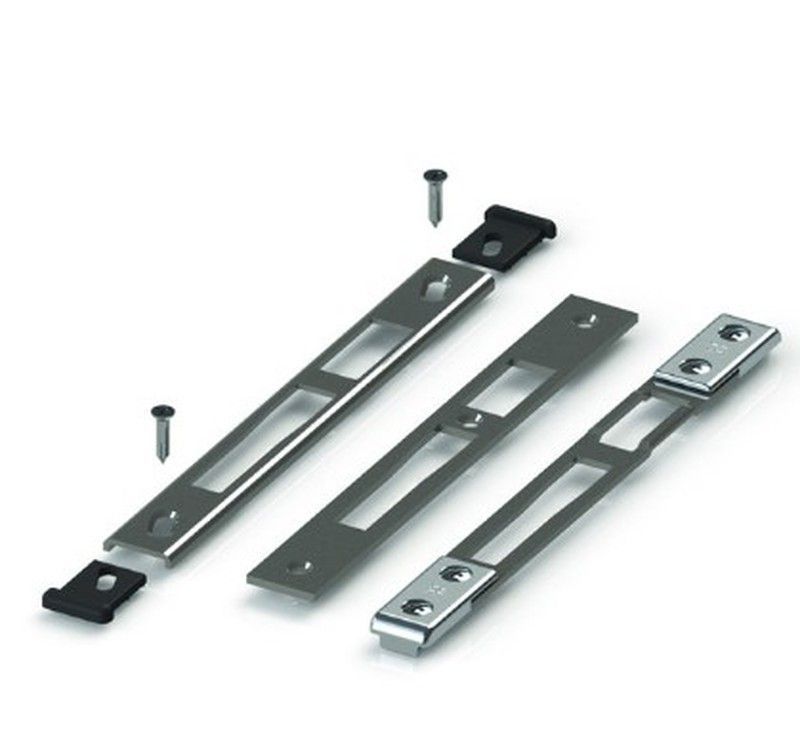 Cerradero para cerradura puerta balcon.