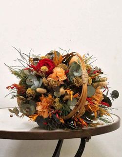 Cesta de Flores Secas Colores Otoñales
