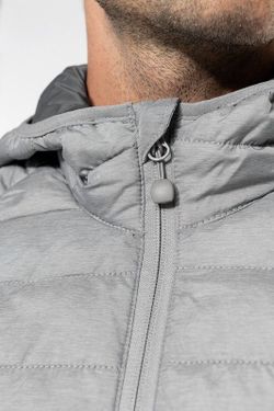 Chaqueta acolchada y ligera con capucha hombre