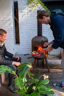 Chimenea - estufa - barbacoa  BonBono de la marca BonFeu