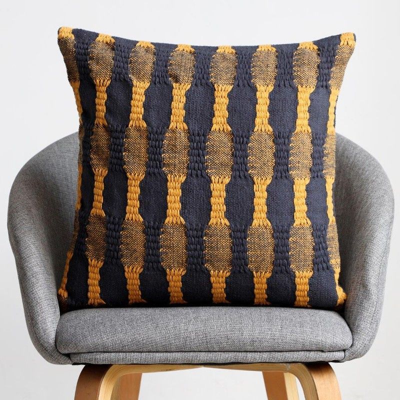 Cojín Reunion 45x45 con relleno incluido