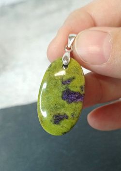 Colgante Atlantasita ovalado