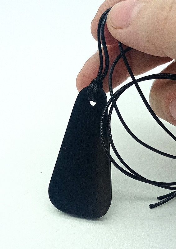 Colgante de Shungita en gota plana