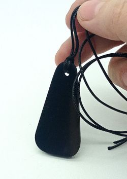 Colgante de Shungita en gota plana