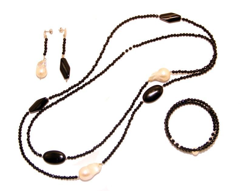 Conjunto collar, pulsera y pendientes onix y perla