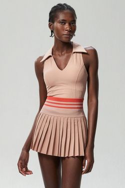 Conjunto Modelo Tenis beige