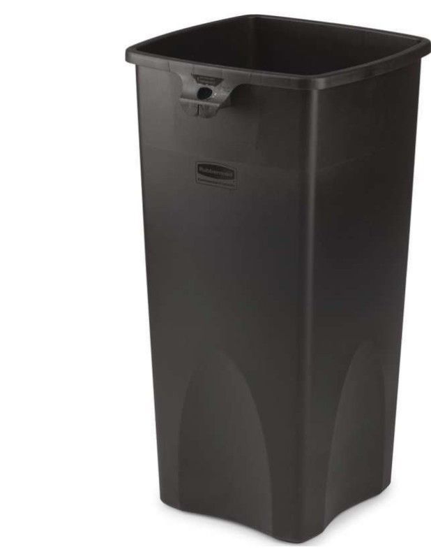 Contenedor de reciclaje rubbermaid untouchable