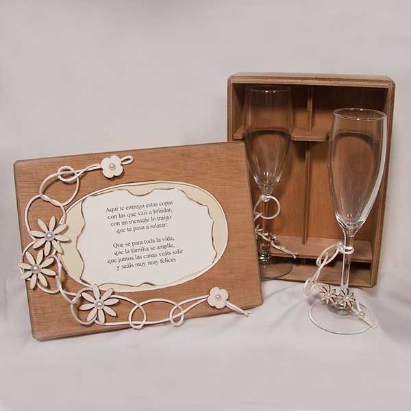 Copas cava brindis y caja madera
