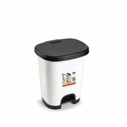 Cubo de plástico con pedal